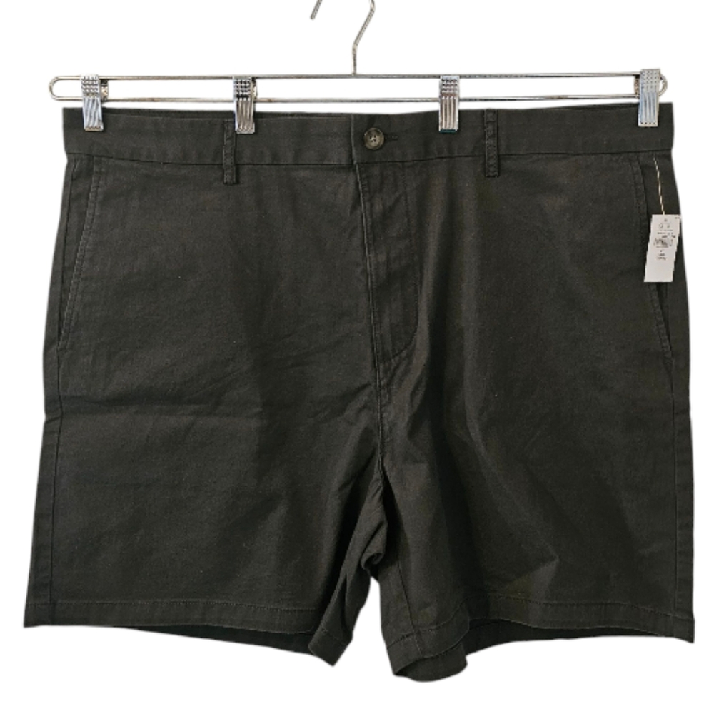 Grey Old Navy Men's Slim Bult-In Flex Rotation Chino Shorts